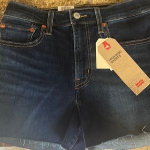 Levi’s high rise cut off shorts. Size 27 new